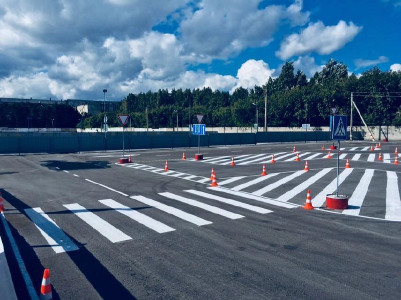 Автодром и автомобили